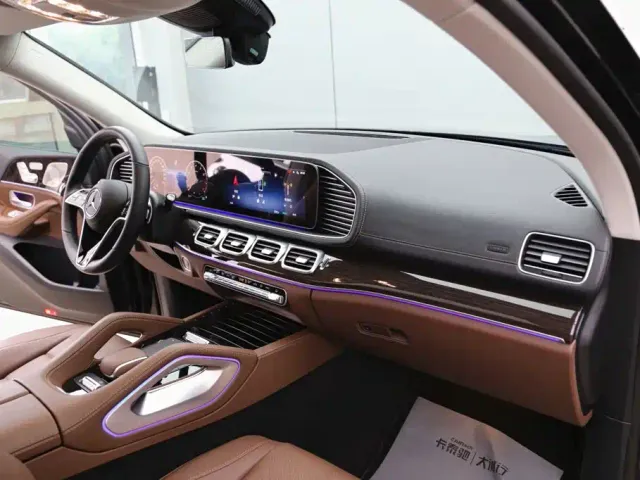 Mercedes-Benz GLE-Class — Фото автомобиля 23