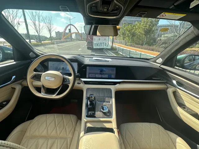 Geely Xingyue L — Фото автомобиля 6