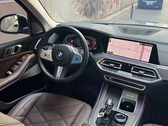BMW X5 — Фото автомобиля 11