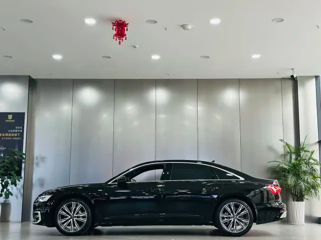 Audi A6L — Фото автомобиля 17