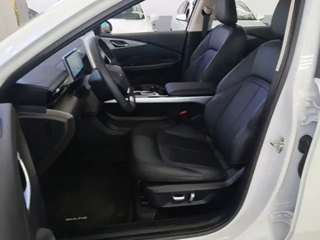 Wuling Starlight — Фото автомобиля 14