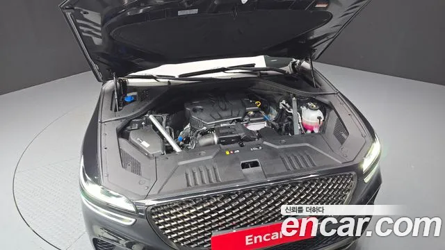 Genesis GV70 2.5T Бензин 2WD — Фото автомобиля 6