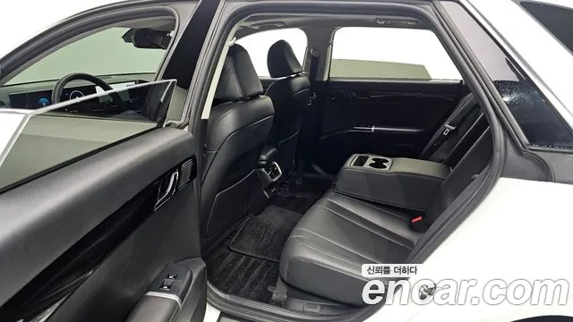 Hyundai Grandeur Grandeur (GN7) — Фото автомобиля 11