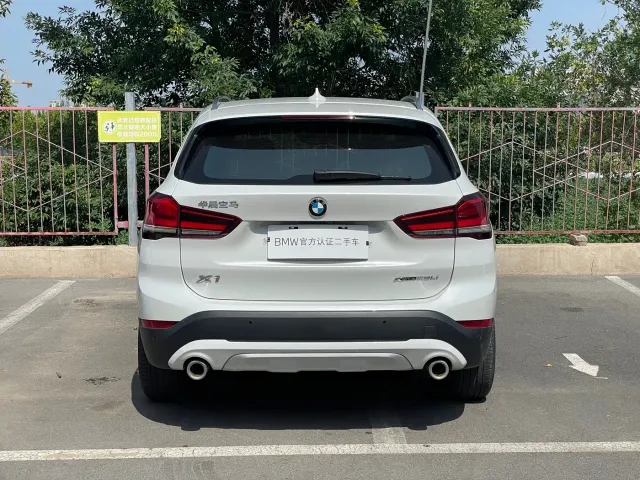 BMW X1 — Фото автомобиля 4