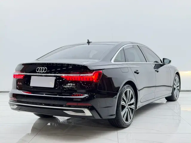 Audi A6L — Фото автомобиля 15