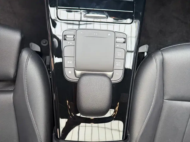 Mercedes-Benz A-Class — Фото автомобиля 12