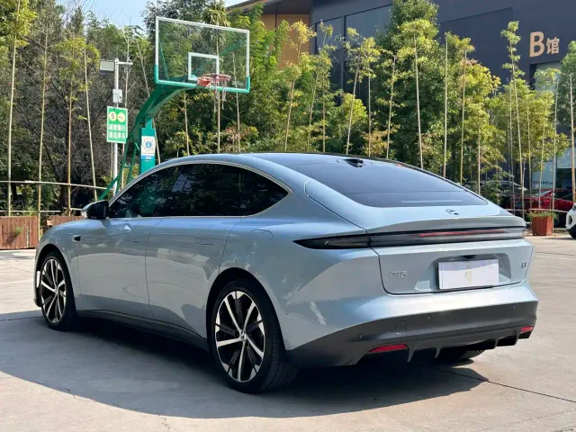 Nio ET5 — Фото автомобиля 18