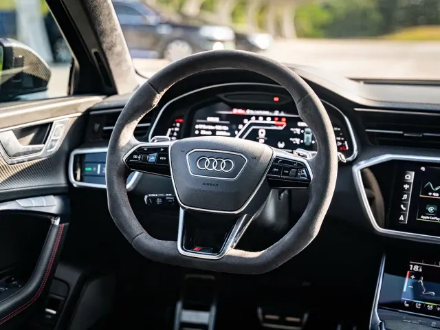 Audi RS 6 — Фото автомобиля 11