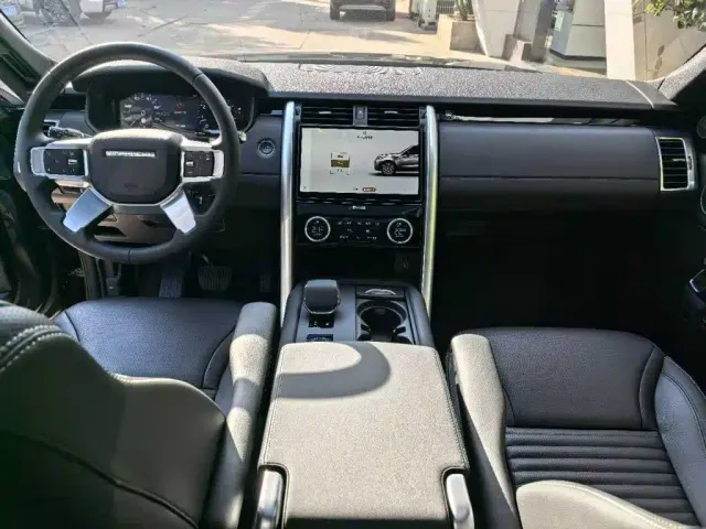 Land Rover Discovery — Фото автомобиля 9