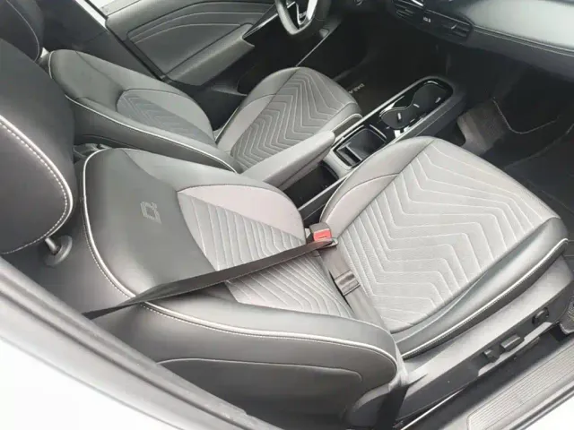 Volkswagen ID.3 — Фото автомобиля 24