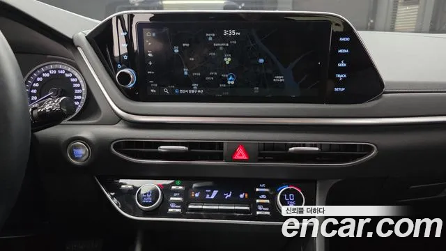 Hyundai Sonata — Фото автомобиля 19