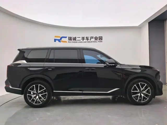 GAC Trumpchi GS8 — Фото автомобиля 4