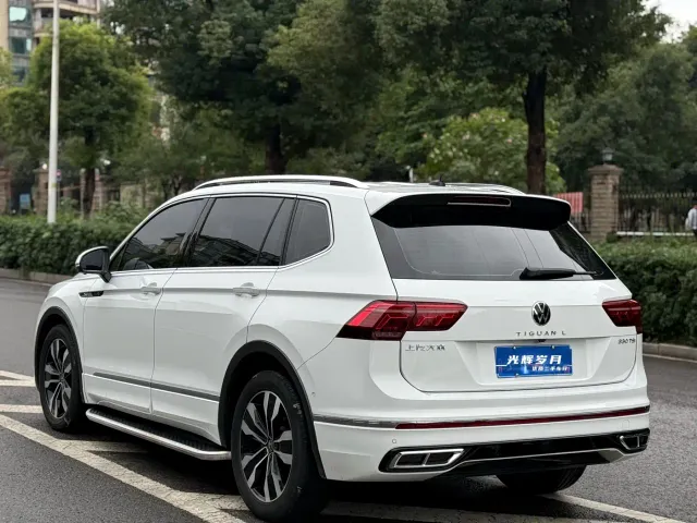 Volkswagen Tiguan L — Фото автомобиля 18
