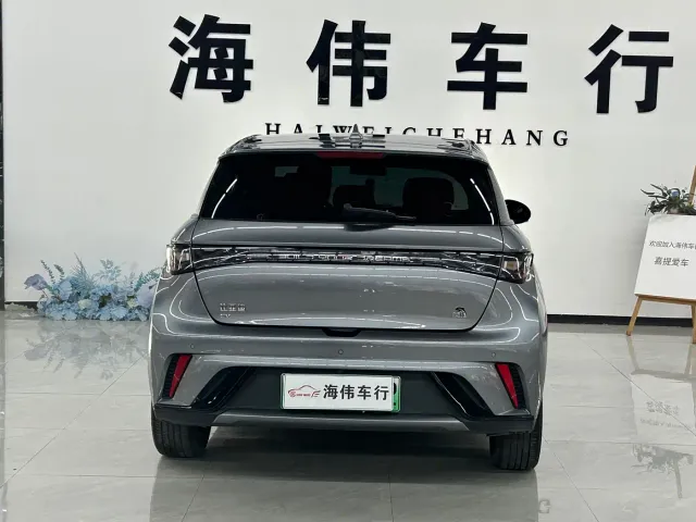 BYD Dolphin — Фото автомобиля 14