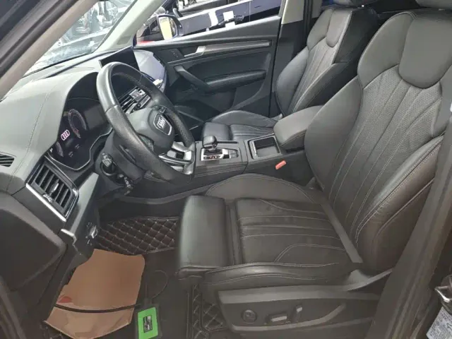 Audi Q5L — Фото автомобиля 14