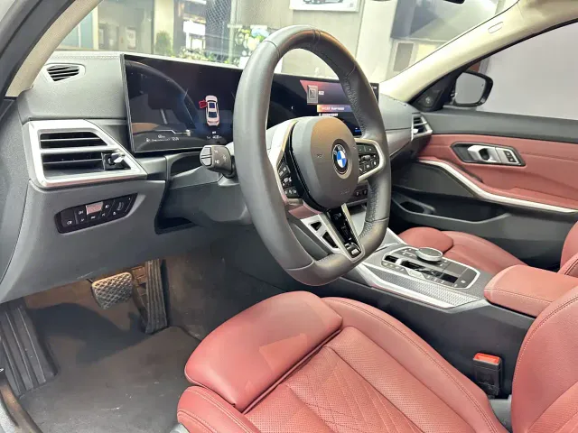 BMW 3 Series — Фото автомобиля 12