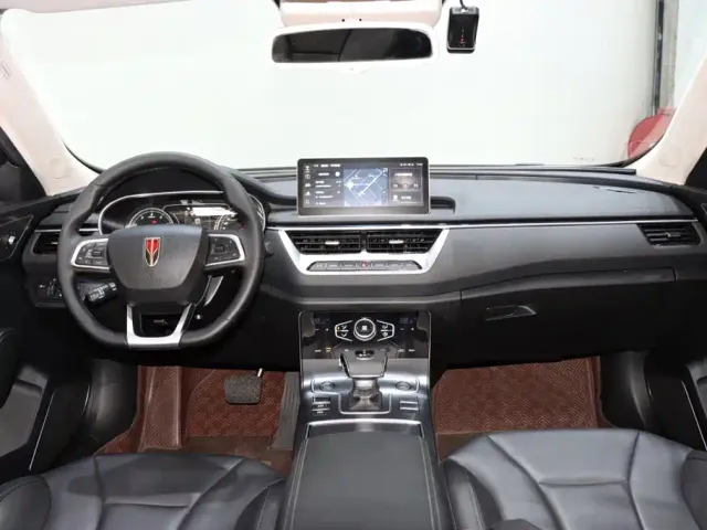 Hongqi H5 — Фото автомобиля 12