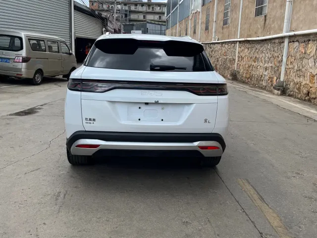 BYD Song L DM-i — Фото автомобиля 16