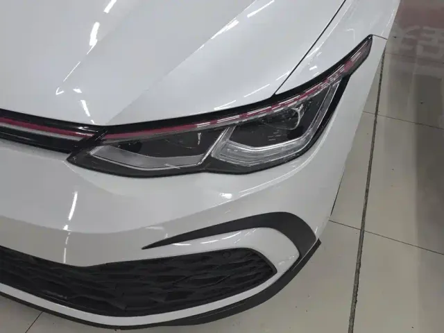 Volkswagen Golf GTI — Фото автомобиля 5