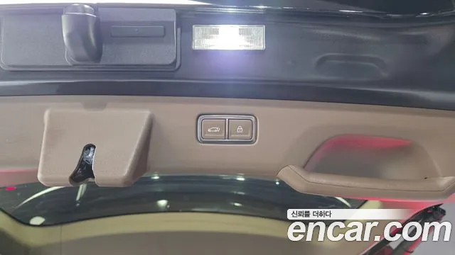 Kia EV9 — Фото автомобиля 25