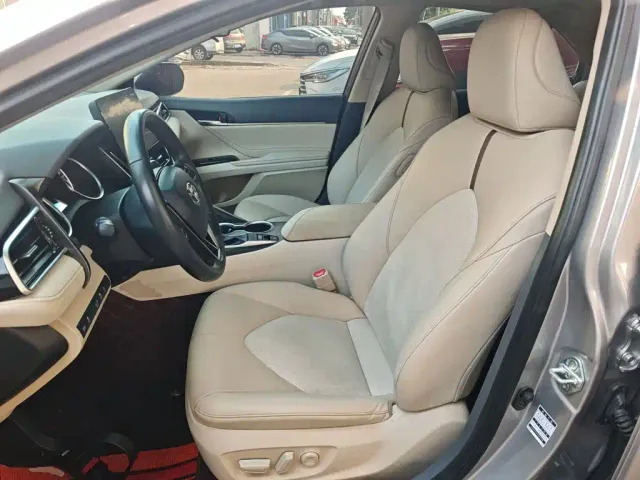 Toyota Camry — Фото автомобиля 10