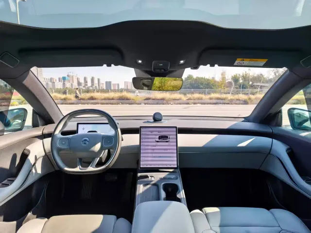 Nio ET5 Touring — Фото автомобиля 5