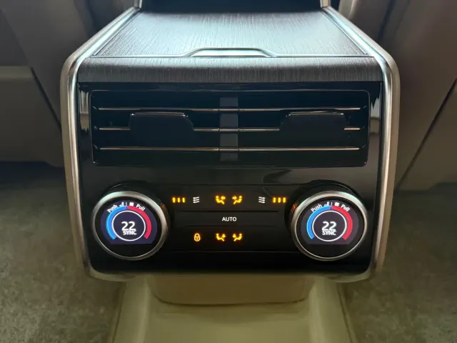 Land Rover Range Rover — Фото автомобиля 15