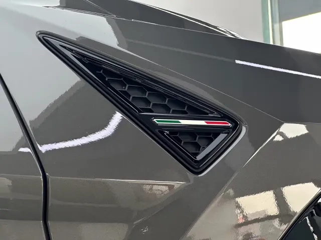 Lamborghini Urus — Фото автомобиля 15