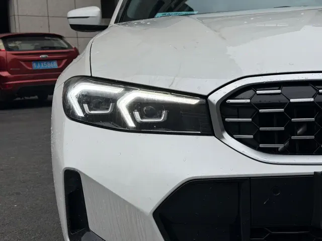 BMW 3 Series — Фото автомобиля 4