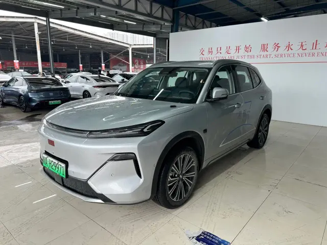Фотография автомобиля — Geely Galaxy Starship 7 EM-i