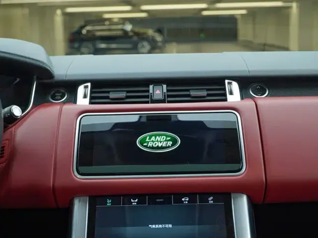 Land Rover Range Rover Sport — Фото автомобиля 19