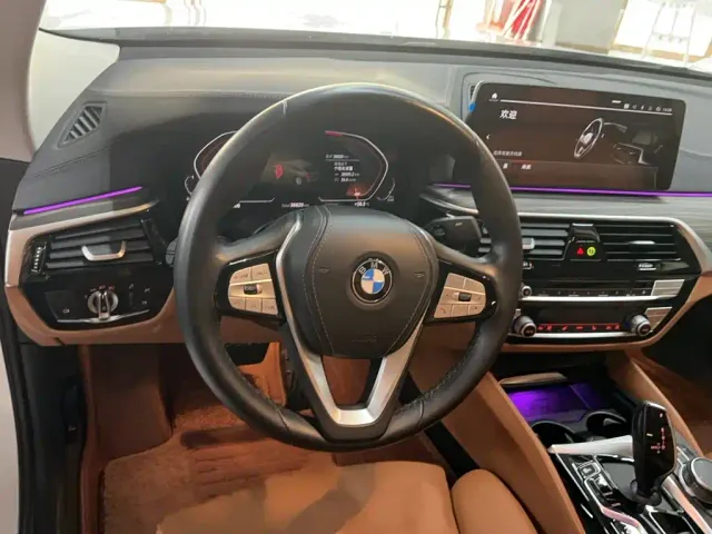 BMW 6 Series Gran Turismo — Фото автомобиля 11