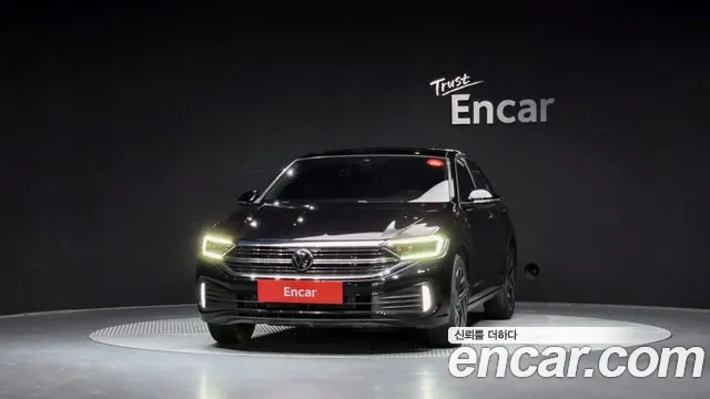Volkswagen Jetta — Фото автомобиля 2