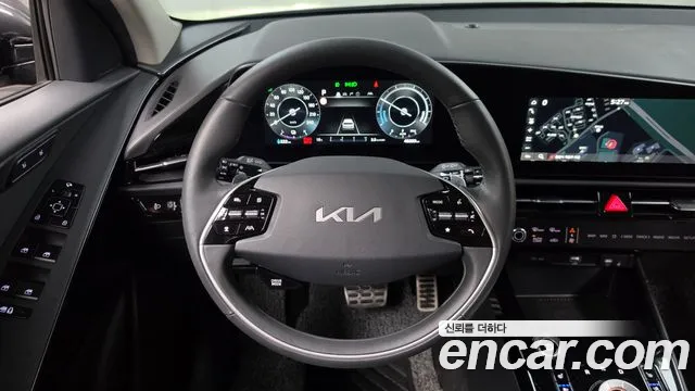 Kia Niro — Фото автомобиля 19
