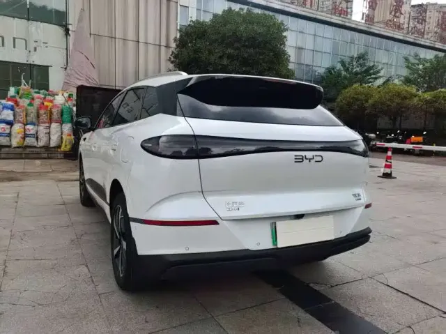 BYD Sealion 06 — Фото автомобиля 9