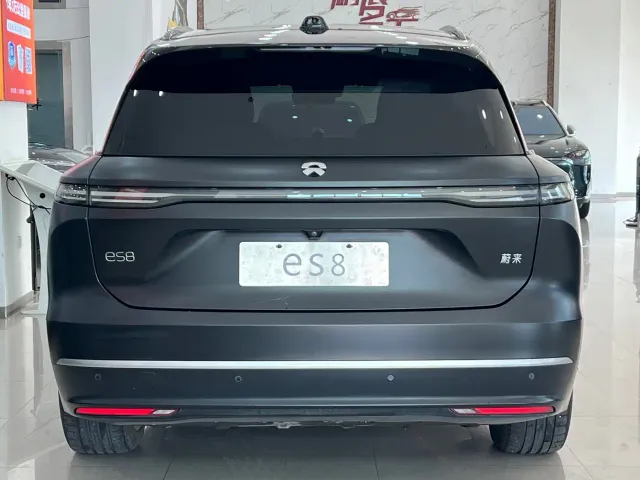 Nio ES8 — Фото автомобиля 5