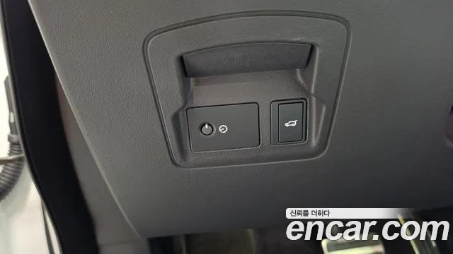 Land Rover Range Rover Velar — Фото автомобиля 27