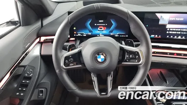 BMW 5-Series 5 серия (G60) 530i xDrive M Sport — Фото автомобиля 11