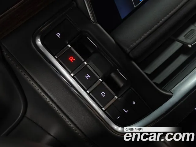 Chevrolet Tahoe — Фото автомобиля 9