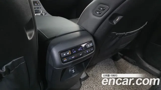 Hyundai Palisade Palisade Дизель 2.2 2WD — Фото автомобиля 11
