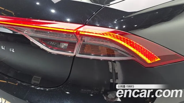 Hyundai Grandeur (New) Hybrid — Фото автомобиля 8