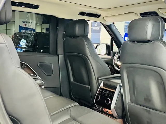 Land Rover Range Rover — Фото автомобиля 9