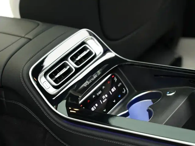 Mercedes-Benz Maybach S-Class — Фото автомобиля 16