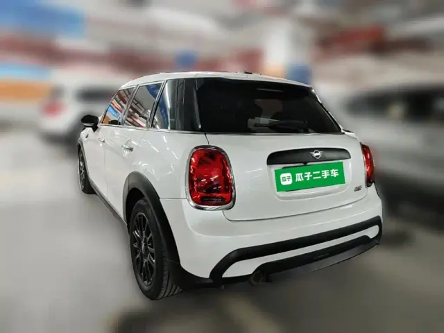 MINI Hatch — Фото автомобиля 6