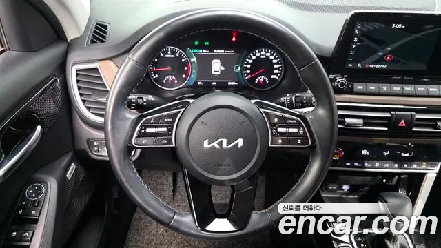 Kia Seltos — Фото автомобиля 14