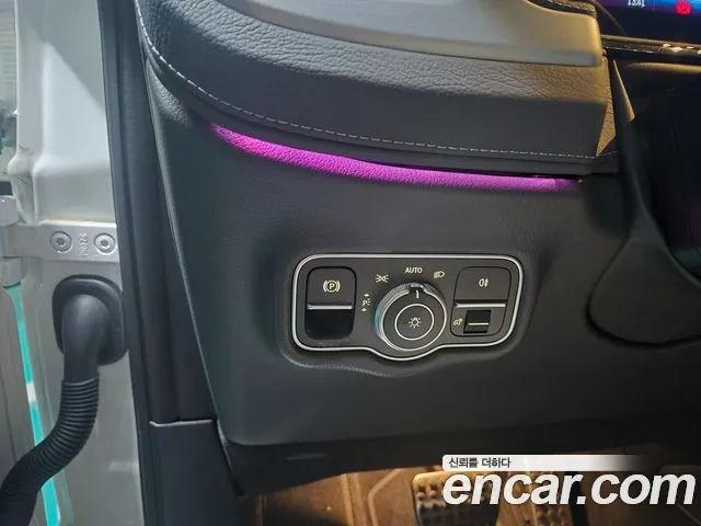 Mercedes-Benz G-Class — Фото автомобиля 14