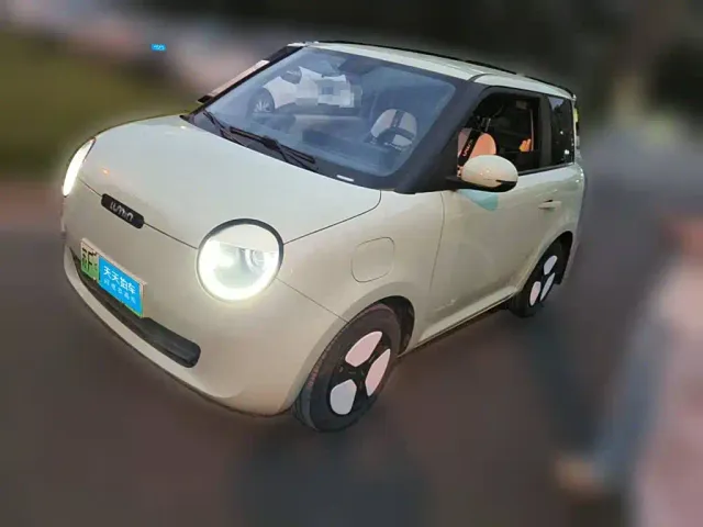 Фотография автомобиля — Changan Lumin