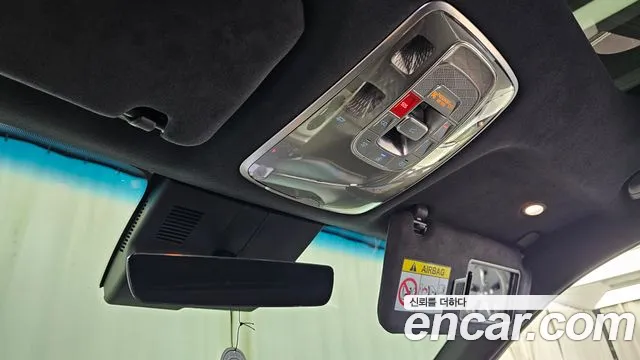 Genesis GV70 — Фото автомобиля 26