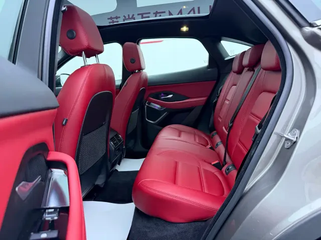 Jaguar E-PACE — Фото автомобиля 19