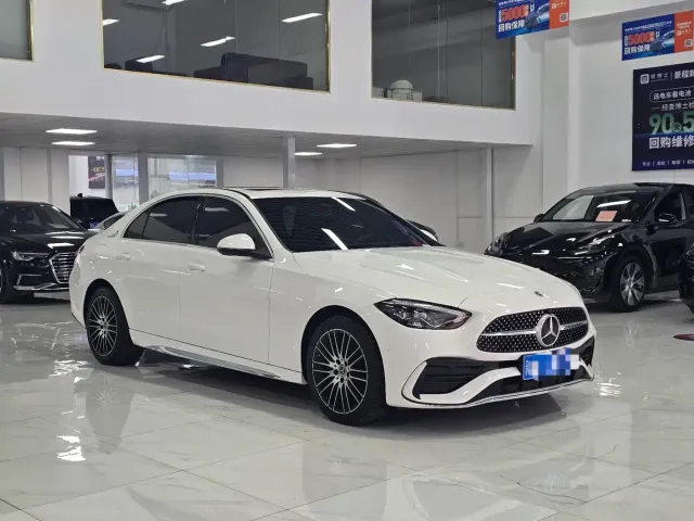 Mercedes-Benz C-Class — Фото автомобиля 3